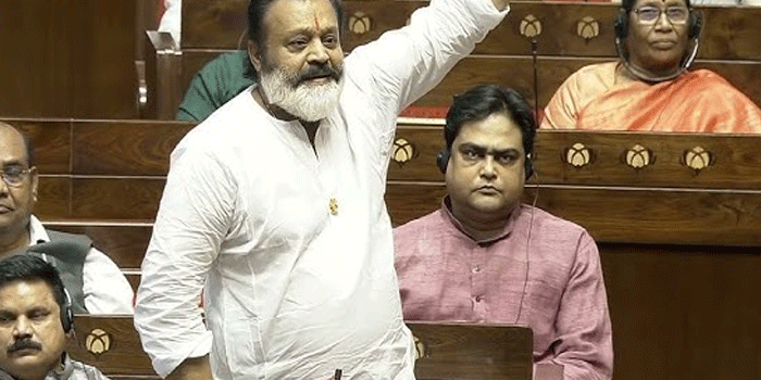 ‘കേരളം, കേരളം… കേളി കൊട്ടുണരുന്ന കേരളം…‘ ‘കേരളം’ ബില്ലിന് പിന്തുണയുമായി ലോക്സഭയിൽ പാട്ടുപാടി സുരേഷ് ഗോപി; നിറഞ്ഞ കൈയ്യടി