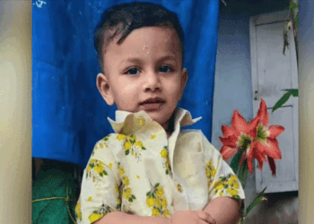 ‘കുട്ടി ട്രാക്കിലേക്ക് കയറുന്നത് കണ്ടു; വേഗത കുറയ്ക്കാൻ ശ്രമിച്ചു; പക്ഷേ…’;അമ്പലപ്പുഴയിൽ ഒന്നര വയസ്സുകാരൻ ട്രെയിൻ തട്ടി മരിച്ച സംഭവം; ദുരൂഹത നീക്കി ലോക്കോ പൈലറ്റിന്റെ മൊഴി