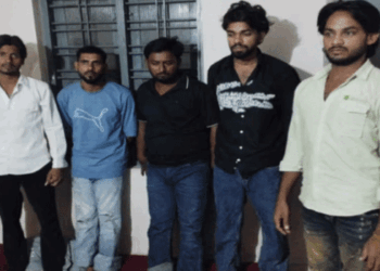 ‘കേരളത്തിൽ വ്യാപക  കവർച്ച നടത്താൻ ട്രെയിനിൽ ബൈക്കുകൾ എത്തിച്ചു! വിമാനമാർഗം കൊച്ചിയിൽ വന്നിറങ്ങി‘; തൃശൂരിൽ മോഷണശ്രമത്തിനിടെ പിടിയിലായ യു.പിക്കാരനെ ചോദ്യം ചെയ്തപ്പോൾ പുറത്തുവന്നത് ‘വൻ സംഘത്തിന്റെ പ്ലാൻ‘; 11 പേർ പിടിയിൽ
