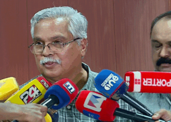 മാസപ്പടി കേസിൽ പിണറായിയെ പ്രതിരോധിക്കാതെ സിപിഐ; ‘കേസിന്റെ വിവരങ്ങൾ പൂർണമായി അറിയില്ല’: ബിനോയ് വിശ്വം
