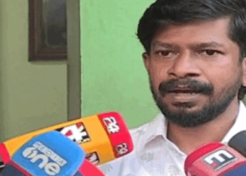‘മെസി തട്ടിപ്പിൽ നൽകിയ മൊഴി കഴിഞ്ഞ സർക്കാരിനെതിരെ; നിലവിലെ മൊഴിയുടെ കാര്യത്തിൽ മറുപടി പറയേണ്ടത് പ്രതിപക്ഷം;  അവരല്ലേ ആന്റോ അഗസ്റ്റിനെതിരെ നടന്ന പരിശോധനയെ പ്രതിരോധിക്കാൻ രംഗത്തെത്തിയത് ?’;  മന്ത്രി  ഒ. ജെ. ജനീഷ്