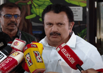 ‘ബെവ്കോയിലുള്ളതിനെക്കാൾ കൂടുതൽ മദ്യമാണ് വിദ്വാന്‍റെ കൈവശം ഉണ്ടായിരുന്നത്,എന്നിട്ടാണ് വലിയ വേദവാക്യങ്ങൾ പറയുന്നത്; മാധ്യമപ്രവർത്തനം എന്നത് തട്ടിപ്പുകൾ കാണിക്കാനുള്ള ഒരു മറയല്ല; നിയമം എപ്പോഴും നിയമത്തിന്റെ വഴിക്കുതന്നെ പോകും‘:മന്ത്രി കെ. മുരളീധരൻ