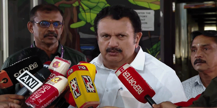 ‘ബെവ്കോയിലുള്ളതിനെക്കാൾ കൂടുതൽ മദ്യമാണ് വിദ്വാന്റെ കൈവശം ഉണ്ടായിരുന്നത്,എന്നിട്ടാണ് വലിയ വേദവാക്യങ്ങൾ പറയുന്നത്; മാധ്യമപ്രവർത്തനം എന്നത് തട്ടിപ്പുകൾ കാണിക്കാനുള്ള ഒരു മറയല്ല; നിയമം എപ്പോഴും നിയമത്തിന്റെ വഴിക്കുതന്നെ പോകും‘:മന്ത്രി കെ. മുരളീധരൻ