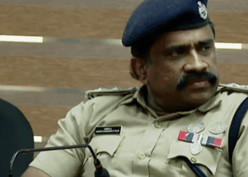‘കൂടുതൽ നടപടി പ്രതീക്ഷിച്ചു, പക്ഷേ തിരിച്ചെത്തു‘; ഡിവൈഎസ്പി ഉമേഷിനെ സർവീസിൽ തിരിച്ചെടുത്തതിൽ  കോഴിക്കോട് കോൺഗ്രസിൽ അമർഷം പുകയുന്നു