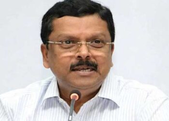 വിരമിക്കലിന് ശേഷം എന്താണ് പ്ലാൻ? ഗ്യാനേഷ് കുമാർ, മക്കളുടെ ഭാവി മെച്ചപ്പെടുത്താനുള്ള പരിപാടികൾ ആലോചിക്കുന്നു- ജിജി തോംസൺ!! അതുപോരാ 2019-ലെ തെരഞ്ഞെടുപ്പിൽ ബിജെപി സ്ഥാനാർഥിയായി മത്സരിക്കുക, എന്നിട്ട് എംപിയാവുക, മന്ത്രിയാവുക… അങ്ങനെ വേണം മുന്നോട്ടുപോവേണ്ടത്… തനിക്ക് ഉപദേശം നൽകിയതായി മുൻ‍ ചീഫ് സെക്രട്ടറി