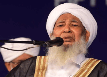 ‘ആരെതിർത്താലും മതനിയമങ്ങൾ പറഞ്ഞുകൊണ്ടിരിക്കും’- കാന്തപുരം; പിന്തുണയുമായി സമസ്ത; ‘4,000ത്തിലധികം പെൺകുട്ടികളെ ദത്തെടുത്ത് മികച്ച വിദ്യാഭ്യാസം നൽകിയ മഹത് വ്യക്തിത്വമാണ് കാന്തപുരം; അദ്ദേഹത്തെയാണ്  സ്ത്രീവിരോധിയെന്നും ചിത്രീകരിക്കുന്നത്‘
