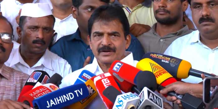 മോദി 2024ൽ വോട്ടുചോർച്ച നടത്തി പ്രധാനമന്ത്രിയായ ആൾ, അമിത് ഷാ വോട്ട് ചോർച്ചയ്ക്കും ജനാധിപത്യ കൊള്ളയ്ക്കും കൂട്ടുനിന്നയാൾ!! ഗ്യാനേഷ് കുമാർ ഏറ്റവും വലിയ യൂദാസ്, അയാൾ രാജ്യം മുഴുവൻ വിറ്റു തൊലയ്ക്കാനുള്ള ആളായി മാറി – കെസി വേണു​ഗോപാൽ