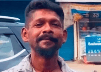 കട്ടപ്പനയിൽ റോഡരികിൽ അവശനിലയിൽ കണ്ടെത്തിയ കുഞ്ഞുമോൻ കൊല്ലപ്പെട്ടത്; ഒരാളെ വലിച്ചിഴച്ച് കൊണ്ടുവന്ന് തള്ളുന്നത് ഓട്ടോ ഡ്രൈവർ കണ്ടു, ബാർബർ ഉൾപ്പെടെ 3 പേർ പിടിയിൽ