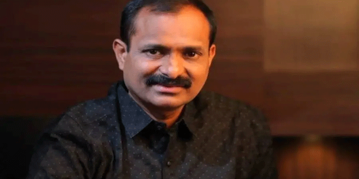 ‘ചായ വാങ്ങിക്കാൻ ലോണെടുത്ത് പോകേണ്ട അവസ്ഥയാണ്; കൊച്ചുകുട്ടികളുമായി പോവുമ്പോൾ, പോപ്കോൺ ഒക്കെ വാങ്ങിക്കണമെങ്കിൽ ആയിരം രൂപയെങ്കിലും ഇല്ലാതെ പോവാൻ കഴിയില്ല’: മേയർ വി.വി. രാജേഷ്