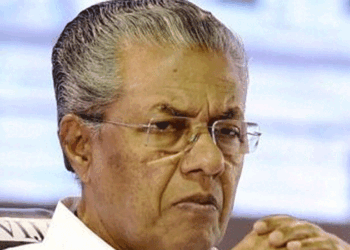 ‘എല്‍ഡിഎഫ് സര്‍ക്കാരിന്റെ കാലത്ത് മന്ത്രിമാരുടെ പഴ്സനല്‍ സ്റ്റാഫില്‍ 787 പേരെ നിയമിച്ചുവെന്ന മുഖ്യമന്ത്രിയുടെ ആരോപണം വസ്തുതയ്ക്ക് നിരക്കുന്നതല്ല; ആ പട്ടിക അദ്ദേഹം തന്നെയാണ് വെളിപ്പെടുത്തേണ്ടത്’:വി.ഡി. സതീശനെതിരെ പിണറായി വിജയൻ