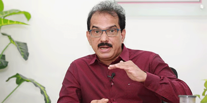 ‘ആന്റോ അഗസ്റ്റിനെ പൂട്ടാൻ 800 പേജുള്ള തെളിവുകൾ എന്റെ പക്കലുണ്ട്; അയാളെ വിശുദ്ധനായി ചിത്രീകരിക്കുന്നതു കാണുമ്പോൾ പിണറായി ഉൾപ്പെടെയുള്ള മുതിർന്ന സി.പി.എം നേതാക്കൾക്കും ഈ കൂട്ടുകച്ചവടത്തിൽ പങ്കുണ്ടോ എന്ന് സംശയിക്കേണ്ടിവരുന്നു‘: സാബു എം. ജേക്കബ്