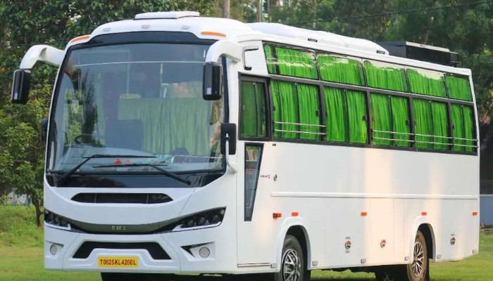 ടൂറിസ്റ്റ് ബസുകള്‍ക്ക് ഇനി വെള്ള നിറം വേണ്ട…………….. ഏത് കളറും കൊടുക്കാം, കളർ കോഡ് പിൻവലിച്ചു