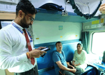 ട്രെയിൻ യാത്രക്കാർ ശ്രദ്ധിക്കുക; ടിക്കറ്റ് മാത്രം പോരാ, ഒറിജിനൽ ഫോട്ടോ ഐഡി നിർബന്ധം, ഒക്ടോബർ 1 മുതൽ പരിശോധന ശക്തം