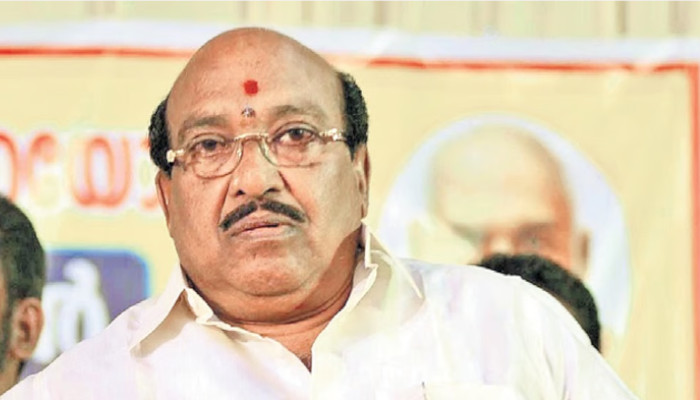 എന്തിനാണ് ചില പ്രതികളെ സര്ക്കാര് സംരക്ഷിക്കുന്നത്?? കൈതൊട്ടാല് പൊള്ളുമെന്ന് പേടിയുണ്ടോ?? ഒരു തെറ്റ് സംഭവിക്കാം, തുടർച്ചയായി തെറ്റ് സംഭവിക്കുന്നത് ദുരുദ്ദേശ്യത്തോടെ, വെള്ളാപ്പള്ളി നടേശൻ പ്രതിയായ മൈക്രോഫിനാൻസ് തട്ടിപ്പ് കേസില് വിമര്ശനവുമായി ഹൈക്കോടതി