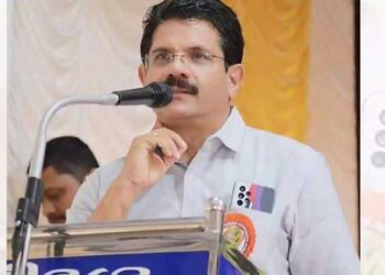 ഹിന്ദു യുവതി-യുവാക്കളുടെ വിവാഹം വൈകുന്നു… ഇനി മുതൽ ജാതി- ജാതകങ്ങൾ നോക്കാതെയുള്ള വിവാഹങ്ങളെ പ്രോത്സാഹിപ്പിക്കും, യുവാക്കളെ ക്ഷേത്രത്തിൽ പ്രവേശിപ്പിക്കുന്നതിനായി മേൽവസ്ത്രം ധരിച്ച് പ്രവേശിക്കാൻ അനുമതി നൽകും- പുതിയ തീരുമാനങ്ങളുമായി വിശ്വഹിന്ദു പരിഷത്