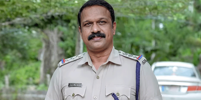 ’കല്ല്യാണം കഴിക്കുമെന്ന് ഉറപ്പ് നല്കി; ​ഗർഭിണിയായതോടെ വാക്ക് മാറ്റി, പിന്മാറി’:  പത്തനംതിട്ട ജില്ലാ ക്രൈം റെക്കോർഡ്സ് ബ്യൂറോ സിഐയ്ക്കെതിരെ യുവതിയുടെ പരാതി; സ്പെൻഡ് ചെയ്തു