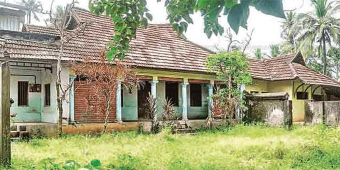 15 വർഷം കൊണ്ട് തീർത്തത് കൂടത്തിൽ കുടുംബത്തിലെ ഏഴുപേരെ, പിടിവീണത് 100 കോടിയ്ക്കടുത്ത് വിലവരുന്ന സ്വത്തുക്കൾ ഇഷ്ടദാനമെന്ന പേരിൽ കാര്യസ്ഥനും ബന്ധുക്കളും തട്ടിയെടുത്തതോടെ... ഏറ്റവും അവസാനമായി ജയമാധവൻ നായരെ കൊലപ്പെടുത്തിയത് വിവാഹം കഴിക്കാൻ തീരുമാനിച്ചതോടെ... ഓരോ മരണവും പോസ്റ്റ്മോർട്ടം ചെയ്യാതിരിക്കാൻ മുൻകരുതൽ