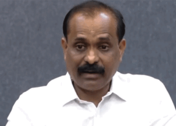 തിരുവനന്തപുരം കോർപ്പറേഷനിലെ ‘കള്ള ഒപ്പ്’ വിവാദം; എസ്.പി. ദീപക്കിനെതിരെ 5 കോടിയുടെ മാനനഷ്ടനോട്ടീസുമായി മേയർ; ’15 ദിവസത്തിനകം മറുപടി നൽകിയില്ലെങ്കിൽ തുടർ നിയമനടപടി ‘