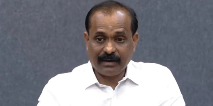 തിരുവനന്തപുരം കോർപ്പറേഷനിലെ ‘കള്ള ഒപ്പ്’ വിവാദം; എസ്.പി. ദീപക്കിനെതിരെ 5 കോടിയുടെ മാനനഷ്ടനോട്ടീസുമായി മേയർ; ’15 ദിവസത്തിനകം മറുപടി നൽകിയില്ലെങ്കിൽ തുടർ നിയമനടപടി ‘