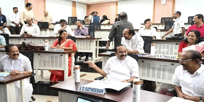മന്ത്രിമാർക്കും പഴ്സനൽ സ്റ്റാഫിനും 480 ആപ്പിൾ ഐപാഡുകൾ വാങ്ങാനൊരുങ്ങുന്നു; ചെലവ് 6.71 കോടി, ഒന്നിന് 1.99 ലക്ഷം രൂപ വരെ; ടെൻഡർ വിളിച്ചു