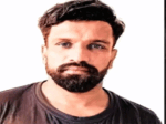 ദസറയ്ക്ക് ബലൂൺ വിൽക്കാനെത്തിയ ഒൻപതുകാരിയെ പീഡിപ്പിച്ച് കൊലപ്പെടുത്തി; രാത്രി ​ഗ്രൗണ്ടിൽ തളർന്നുറങ്ങുകയായിരുന്ന കുട്ടിയെ തട്ടികൊണ്ടു പോയി ക്രൂരകൃത്യം; പ്രതിക്ക് വധശിക്ഷ