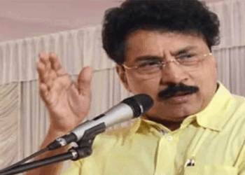 ‘സുരേഷ് ബാബുവിനെ മാറ്റിയതുകൊണ്ട് മാത്രം സിപിഎം രക്ഷപ്പെടില്ല, തല അവിടെ തന്നെയുണ്ടല്ലോ, എം.വി ഗോവിന്ദനെ പോലെ മനുഷ്യരുമായി ബന്ധമില്ലാത്ത കുറച്ച് നേതാക്കൾ സംസ്ഥാന തലത്തിലുണ്ട്’; രൂക്ഷ വിമർശനമുയർത്തി പി.കെ. ശശി
