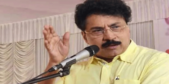 ‘സുരേഷ് ബാബുവിനെ മാറ്റിയതുകൊണ്ട് മാത്രം സിപിഎം രക്ഷപ്പെടില്ല, തല അവിടെ തന്നെയുണ്ടല്ലോ, എം.വി ഗോവിന്ദനെ പോലെ മനുഷ്യരുമായി ബന്ധമില്ലാത്ത കുറച്ച് നേതാക്കൾ സംസ്ഥാന തലത്തിലുണ്ട്’; രൂക്ഷ വിമർശനമുയർത്തി പി.കെ. ശശി