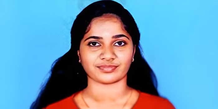 ഒരു വിഷയത്തിന് 57, ബാക്കിയെല്ലാ വിഷയത്തിനും എപ്ലസ്, മൂല്യനിർണയത്തിൽ 80/80, ഇഷ്ടവിഷയം പഠിക്കാനായില്ല, തുടർ വിദ്യാഭ്യാസത്തിന് നാടുവിട്ട് മാറേണ്ടി വന്നു, ഏഴു വർഷത്തിനു ശേഷം സ്നേഹയ്ക്ക് നീതി, 4 ലക്ഷം രൂപ നഷ്ടപരിഹാരമായി സർക്കാർ നൽകാൻ ഉത്തരവ്