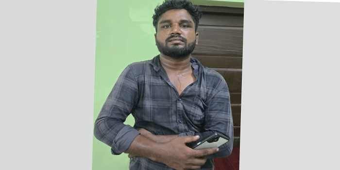 രക്ഷകൻ ചമഞ്ഞ് അപകടത്തിൽ പരിക്കേറ്റയാളെ ആശുപത്രിയിലെത്തിച്ച ഓട്ടോയിൽ കയറിക്കൂടി; കഴുത്തിലെ സ്വർണമാല കവർന്നു, മണിക്കൂറുകൾക്കകം പ്രതി പിടിയിൽ