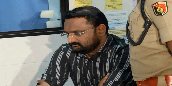 ‘കൂടുതൽ സമയം അനുവദിക്കാനാകില്ല, ഹാജരായില്ലെങ്കിൽ കോടതിയെ സമീപിക്കും‘; മുഖ്യമന്ത്രിക്കെതിരെയുള്ള വ്യാജ വിവാഹ ആരോപണ കേസ്: റിപ്പോർട്ടർ ടി.വി എം.ഡി ആന്റോ അഗസ്റ്റിന് വീണ്ടും പോലീസ് നോട്ടീസ്