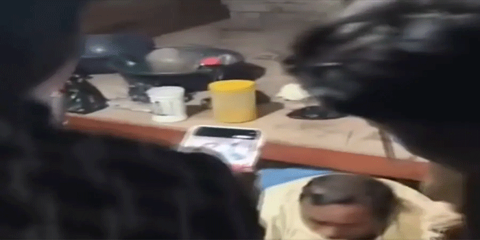 നട്ടപാതിരായ്ക്ക് പമ്മി പതുങ്ങി കാമുകിയെ കാണാനെത്തി, നാട്ടുകാരിൽ ചിലർ കണ്ടു; യുവതിയുടെ വീടിനു മുന്നിൽ ആളുകൾ  തടിച്ചുകൂടി; കട്ടിലിനടിയിൽ ഒളിച്ച വാർഡ് മെമ്പറെ വലിച്ചിറക്കി മർദ്ദിച്ചു