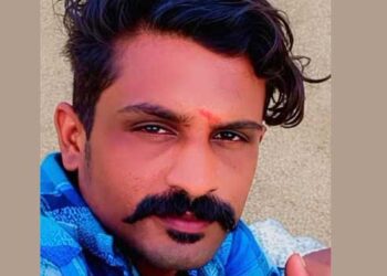 സ്റ്റേഷനിൽ ലോക്ക് സംവിധാനം ഇല്ല, പോക്സോ കേസ് പ്രതിയെ കൈവിലങ്ങ് വച്ച് പൂട്ടിയത് മുറിയിലെ ഇരുമ്പു കുറ്റിയിൽ, രാത്രിയിൽ പോലീസുകാരുടെ കണ്ണുവെട്ടിച്ച് പ്രതി രക്ഷപ്പെട്ടു, യുവാവ് പുറത്തുകടന്നത് കൈവിലങ്ങ് ഊരി മാറ്റി സ്റ്റേഷനിലെ മുൻ വാതിലിൽ കൂടി