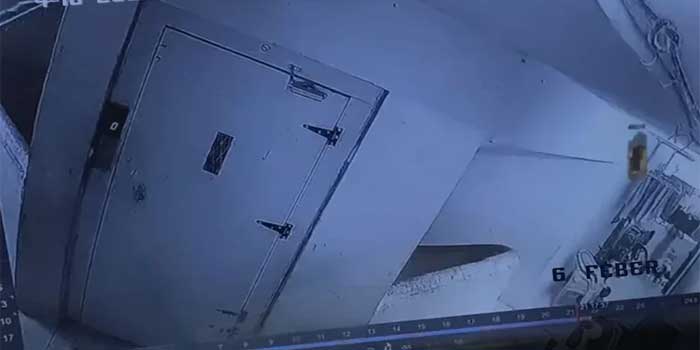 വളർത്തുപൂച്ചയെ ചൊല്ലി തർക്കം?, ആറാം നിലയിൽനിന്ന് 18 മാസം പ്രായമുള്ള കുഞ്ഞിനെ താഴേക്കെറിഞ്ഞുകൊന്നു, കുഞ്ഞ് താഴേക്കു വീഴുന്നതിനു പിന്നാലെ ഒന്നുമറിയാത്ത രീതിയിൽ 10 വയസുകാരി സൈക്കിളും ഓ‌ടിച്ചുനടക്കുന്ന ദൃശ്യം സിസിടിവിയിൽ... അമ്മയും പെൺകുട്ടിയും പോലീസ് കസ്റ്റഡിയിൽ