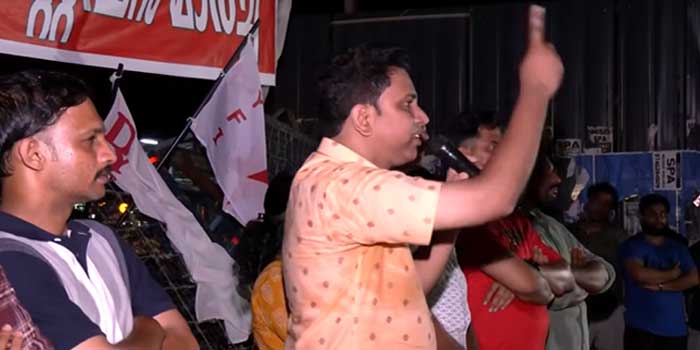 “നെയിം ബോർഡും യൂണിഫോമും ഇല്ലാതെ ഡിവൈഎഫ്‌ഐ പ്രവർത്തകരുടെ വീട്ടിൽ കയറിയാൽ കണ്ണ് അടിച്ചുപൊട്ടിക്കും!! ഏത് അലിയാണെങ്കിലും ഡിവൈഎഫ്‌ഐക്ക് ഒരു കണക്കാണ്, സമരം അടിച്ചമർത്താൻ നോക്കിയാൽ ഷൗക്കത്തലിയുടെ പൊടിപോലും കാണില്ല”- കോഴിക്കോട് സിറ്റി പോലീസ് കമ്മീഷണർക്കെതിരെ ഭീഷണിയുമായി ഡിവൈഎഫ്‌ഐ സംസ്ഥാന കമ്മിറ്റി അംഗം