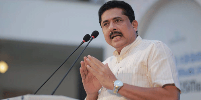 ‘ഇനി തട്ടിം മുട്ടീം ജയിച്ചുപോകാൻ പറ്റില്ലാട്ടോ’; മലയാളവും ഇംഗ്ലീഷും ഗണിതവും അറിയാതെ ഏഴാം ക്ലാസിലേക്ക് കയറ്റില്ലെന്ന് വിദ്യാഭ്യാസ മന്ത്രി; പഠനത്തിൽ പിന്നാക്കം നില്ക്കുന്ന വിദ്യാർഥികളെ സഹായിക്കാൻ ‘റിവൈവ് പദ്ധതി’