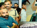 ഭർത്താവിനെ സ്കൂട്ടറിലെത്തിയ സംഘം തട്ടികൊണ്ടുപോയെന്ന് ഭാര്യയുടെ പരാതി; പിന്നാലെ കാണാതായ ആൾ സ്റ്റേഷനിലെത്തി; എന്തോ പൊരുത്തക്കേട്, പോലീസിന് സംശയം; വീടു പരിശോധിച്ചപ്പോൾ കള്ളനോട്ടടിക്കുന്ന പ്രിന്ററും രണ്ടരക്കോടിയുടെ നോട്ടുകൾ നിർമിക്കാവുന്ന പേപ്പർകെട്ടുകളും!