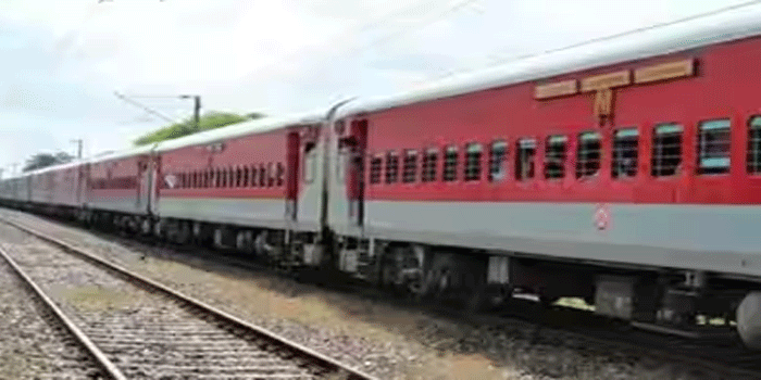 ‘ജോലി അന്വേഷിച്ചാണ് കേരളത്തിലെത്തിയത്, കിട്ടിയില്ല; ആ വിഷമത്തിൽ ചെയ്തു പോയതാണ്‘;  ജനശതാബ്ദി എക്സ്പ്രസിന് കല്ലെറിഞ്ഞ  ഡൽഹി സ്വദേശി പിടിയിൽ