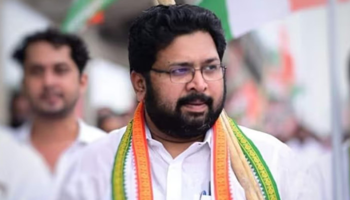 നഷ്ടം ബിജെപിക്ക്, രാജിവെച്ചോയെന്ന് ശ്രീലേഖ പറയട്ടെ… കോൺഗ്രസിലേക്ക് വരുന്ന കാര്യം പാര്ട്ടി തീരുമാനിക്കും- കെ എസ് ശബരീനാഥന്