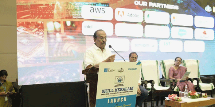 ‘ഡിഗ്രി കൊണ്ട് മാത്രം കാര്യമില്ല, വിദ്യാർഥികൾ സംരംഭകരും ക്രിയേറ്റർമാരുമാകണം; മികച്ച സ്കിൽ പ്രോഗ്രാമുകളിലൂടെ പാകപ്പെടുത്തിയാൽ സംസ്ഥാനത്ത് അദ്ഭുതങ്ങൾ സൃഷ്ടിക്കാൻ കഴിയും’; മന്ത്രി പി.കെ. കുഞ്ഞാലിക്കുട്ടി