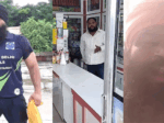 ‘എന്നെ കൊല്ലാനാണോ തോക്ക് കൈവശം വെച്ചിരിക്കുന്നത്, എങ്കിൽ കൊന്നോളൂ’; ലഹരിവിൽപ്പന ചോദ്യം ചെയ്ത് ഫേസ്ബുക്ക് ലൈവ്, തൽക്ഷണം ലഹരി വിരുദ്ധ പ്രവർത്തകനെ വെടിവെച്ചുകൊന്ന് മെഡിക്കൽ സ്റ്റോർ ഉടമ,വീഡിയോ