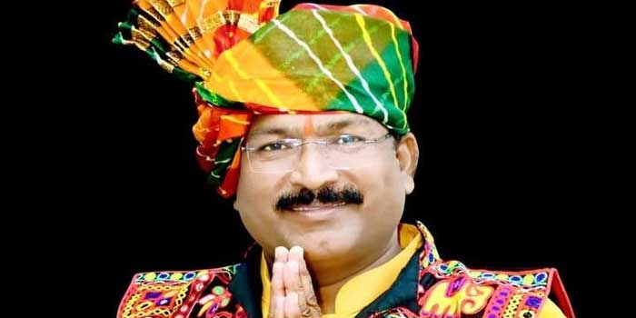 ഹിന്ദുക്കൾ നേരത്തെ വിവാഹം കഴിക്കണം, അഞ്ച് കുട്ടികൾ വേണം!! സമൂഹത്തിലും കുടുംബങ്ങളിലും ശക്തി വർധിപ്പിക്കുന്നതിനായി ജിമ്മുകളും പരമ്പരാഗത ഗുസ്തി പരിശീലന കേന്ദ്രങ്ങളും പ്രോത്സാഹിപ്പിക്കണം, ഭക്തിക്കൊപ്പം ശാരീരിക ശക്തിയും ആയുധങ്ങൾ കൈവശം വയ്ക്കുന്നതും ആവശ്യം; ബിജെപി എംപി