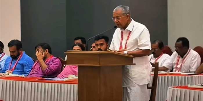സ്ഥലമുള്ളത് കൊണ്ടാണ് കണ്ണൂരിൽ ഭൂമി ഏറ്റെടുത്തത്!! കണ്ണൂർ എന്ന് കേൾക്കുമ്പോൾ എന്താണ് ഒരു പ്രത്യേക വിഷമം? എന്താ കണ്ണൂർ കേരളത്തിലല്ലേ? ഇതിനെല്ലാം കടുത്ത വാക്കുകളിൽ മറുപടി പറയേണ്ടതാണ്,  കിഫ്ബിയുടെ മേശ വലിപ്പിൽ നിന്നല്ല പണമെടുത്ത് നൽകുന്നത്- പിണറായി... കണ്ണൂർ പാക്കിസ്ഥാനിലാണോ? വി.ഡി സതീശൻ പറഞ്ഞത് ആനമണ്ടത്തരം- ജോൺ ബ്രിട്ടാസ്