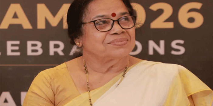 ‘ലൈംഗിക പീഡനക്കാർക്കെതിരെ, അവർ എത്ര ഉന്നതരായാലും, നിർദ്ദാക്ഷിണ്യം നടപടി എടുത്ത പാരമ്പര്യം മാത്രമേ CPM നുള്ളു; അത് ഇനിയും ഓർക്കാത്തവരുണ്ടെങ്കിൽ “വിനാശകാലെ വിപരീതബുദ്ധി “എന്ന് മാത്രമേ ഇപ്പോൾ പറയാൻ കഴിയൂ .‘: പി.കെ. ശ്രീമതിയുടെ കുറിപ്പ്
