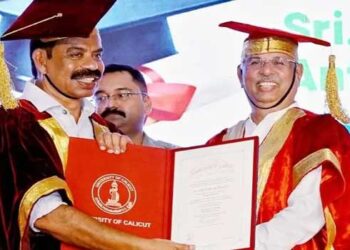 എനിക്കതിനുള്ള അർഹതയുണ്ടോ?…ശ്രീനിവാസൻ കൂടെയുണ്ടാകുമ്പോഴാണ് ഞാൻ പൂർണനാകുന്നത് എന്നു തോന്നിയിട്ടുണ്ട്, ഈ ബഹുമതി സ്വീകരിക്കുമ്പോഴും ശ്രീനിവാസൻ എന്നോടൊപ്പം ഉണ്ടെന്ന് ഞാൻ വിശ്വസിക്കുന്നു, മനസ്സിൽ, ഇത് ശ്രീനിവാസനും കൂടിയുള്ളതാണെന്ന് സങ്കൽപിക്കുന്നു…