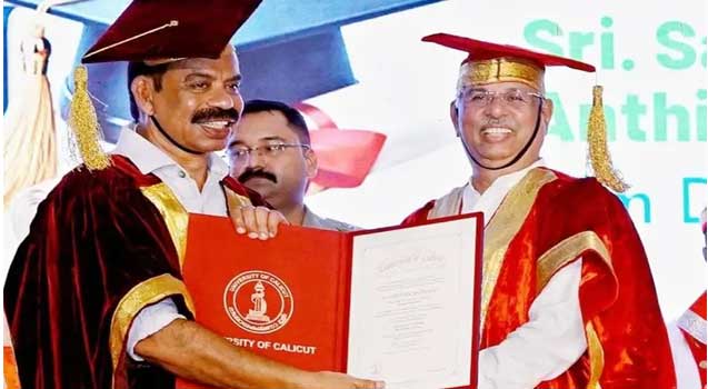 എനിക്കതിനുള്ള അർഹതയുണ്ടോ?…ശ്രീനിവാസൻ കൂടെയുണ്ടാകുമ്പോഴാണ് ഞാൻ പൂർണനാകുന്നത് എന്നു തോന്നിയിട്ടുണ്ട്, ഈ ബഹുമതി സ്വീകരിക്കുമ്പോഴും ശ്രീനിവാസൻ എന്നോടൊപ്പം ഉണ്ടെന്ന് ഞാൻ വിശ്വസിക്കുന്നു, മനസ്സിൽ, ഇത് ശ്രീനിവാസനും കൂടിയുള്ളതാണെന്ന് സങ്കൽപിക്കുന്നു…