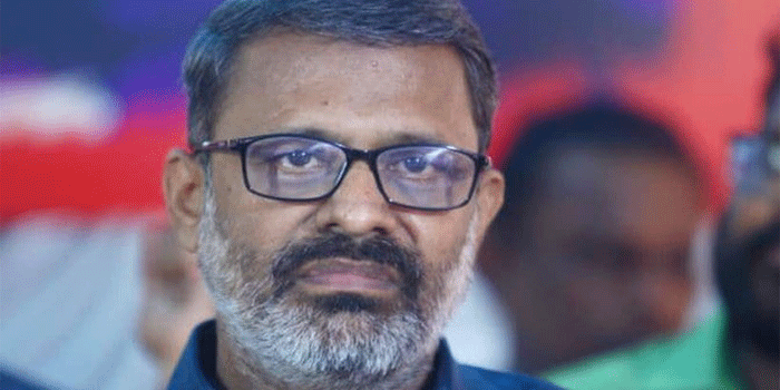 ‘ഡിജിറ്റൽ തെളിവുകളോടെ യുവതിയുടെ പരാതി’; ഇ.എൻ. സുരേഷ് ബാബുവിനെതിരെ കൂടുതൽ നടപടിക്ക് സാധ്യത, ജില്ലാ സെക്രട്ടറി സ്ഥാനത്തുനിന്ന് മാറ്റിയത് ആദ്യനടപടിയെന്ന് സൂചന